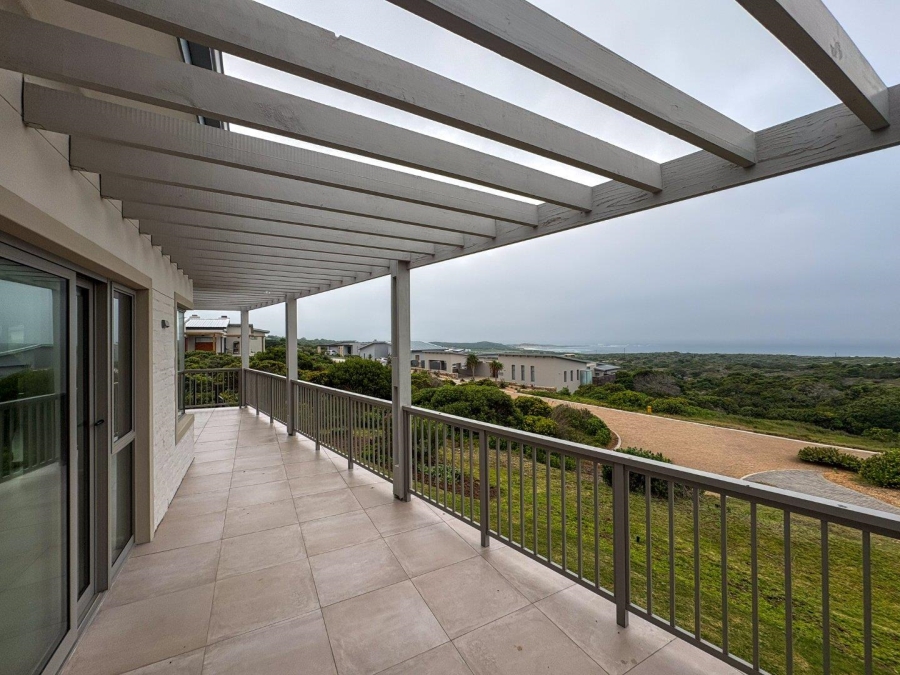 3 Bedroom Property for Sale in Stilbaai Western Cape
